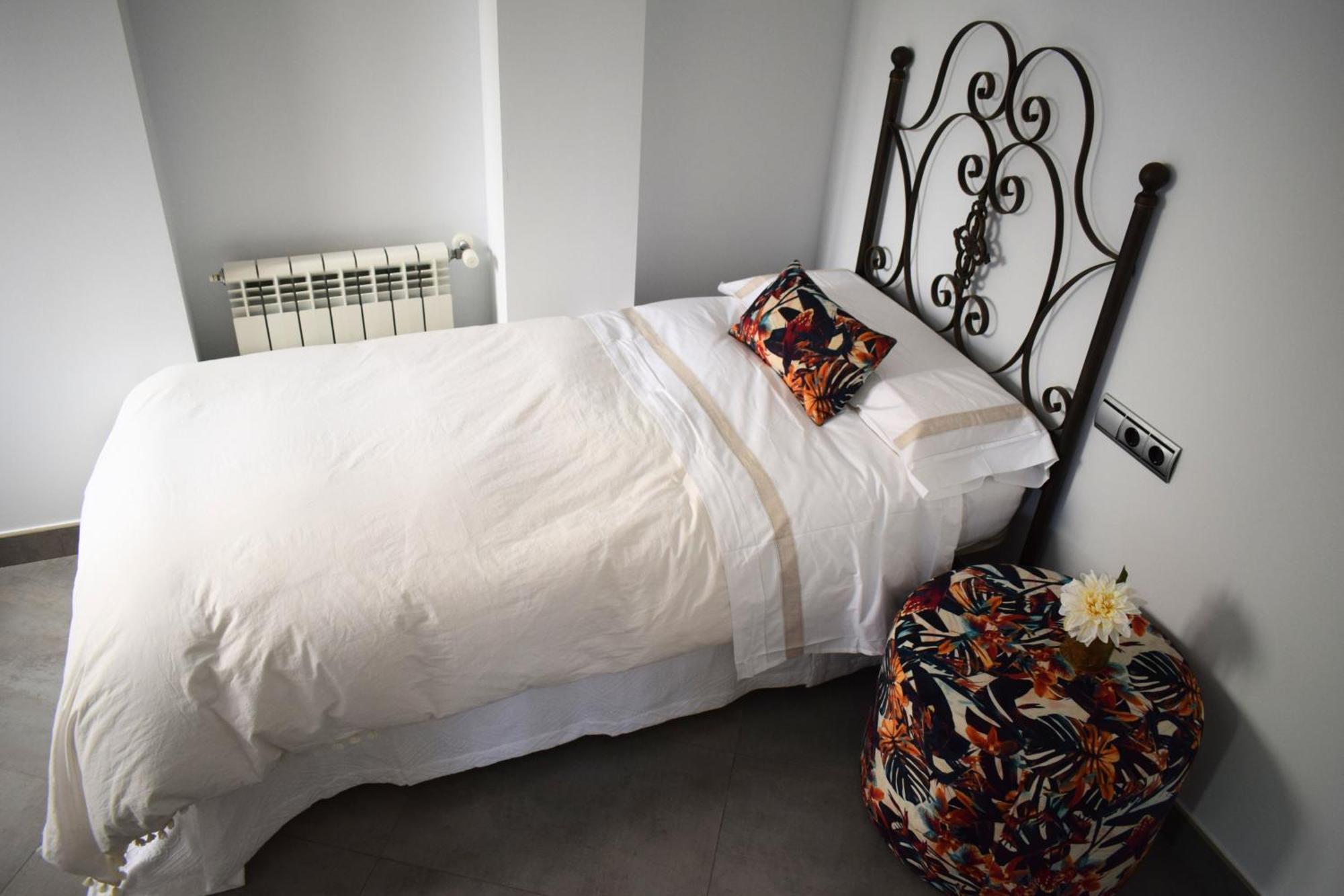 Alojamientos Yecla Centro By Casa De La Feria Del Mueble 耶克拉 外观 照片