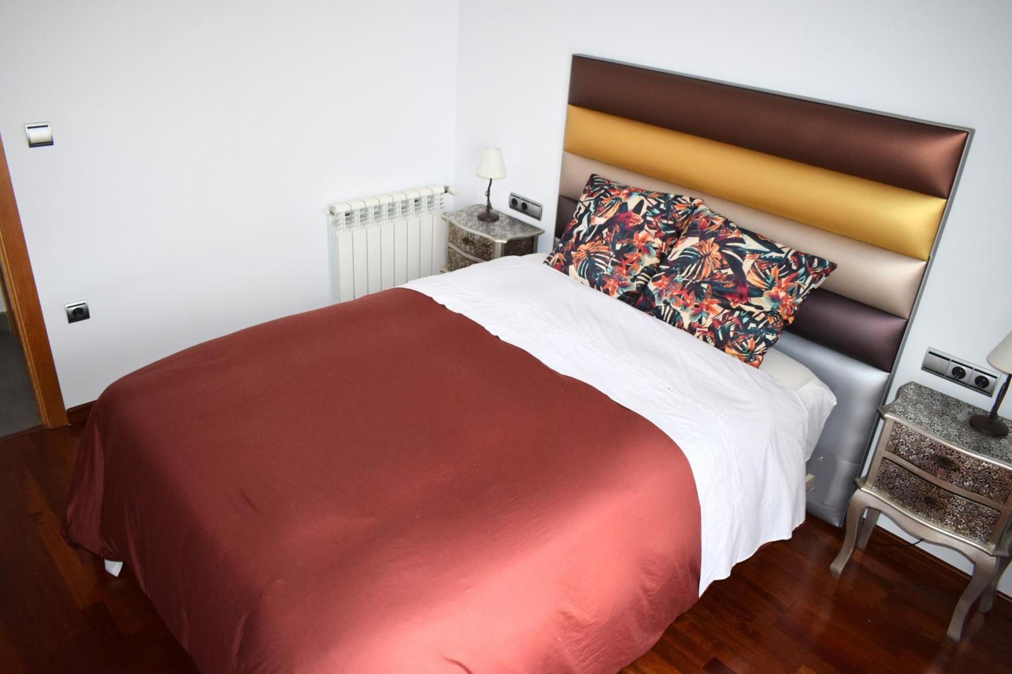 Alojamientos Yecla Centro By Casa De La Feria Del Mueble 耶克拉 外观 照片